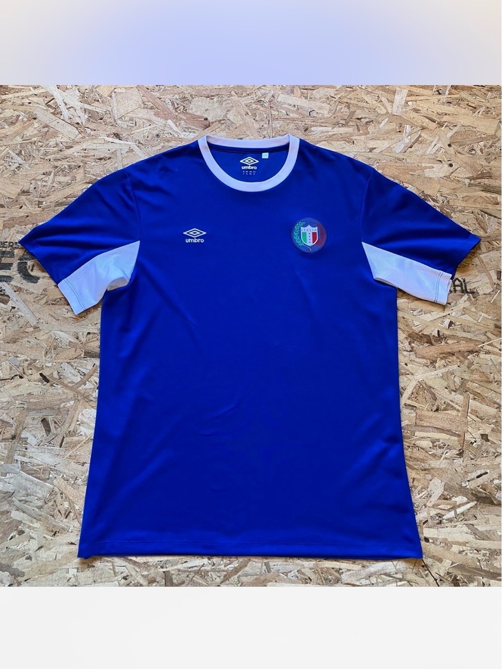 Umbro Italia Royal Blue Short-Sleeve Football Jersey with White Trim